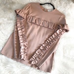 Beautiful ruffle top‼️